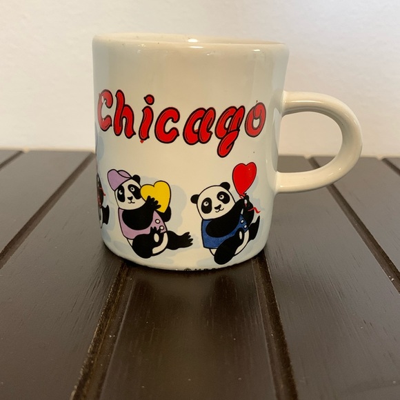 Chicago with pandas souvenir mug - Picture 2 of 5